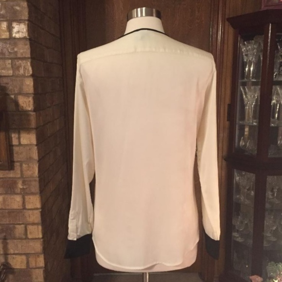 Lauren Ralph Lauren Button Up Blouse - Picture 5 of 6